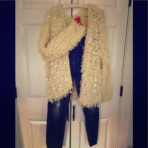 V Cristina | Shimmering Oversized Cardigan